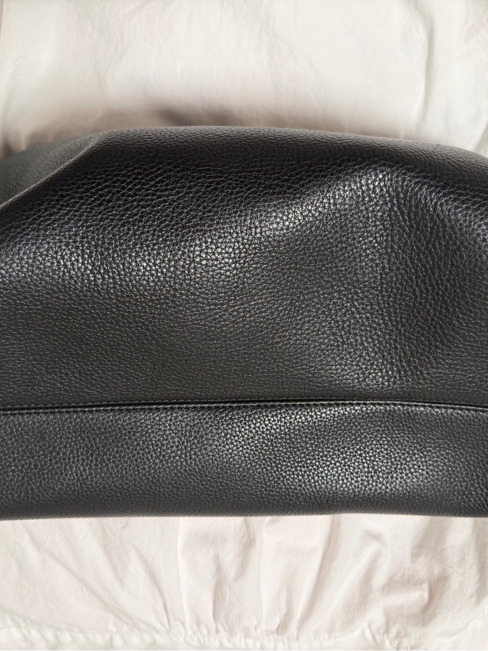 Brand New The Horse Lottie Handbag in Black Leather - Picture 4 of 6
